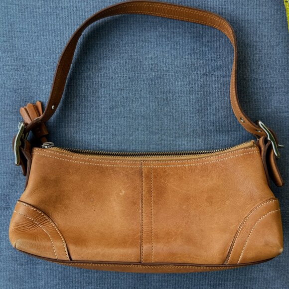 Coach Hamptons Mini Baguette in tan leather Y2K - Picture 1 of 13